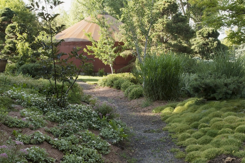A stone group in the Hakubai garden